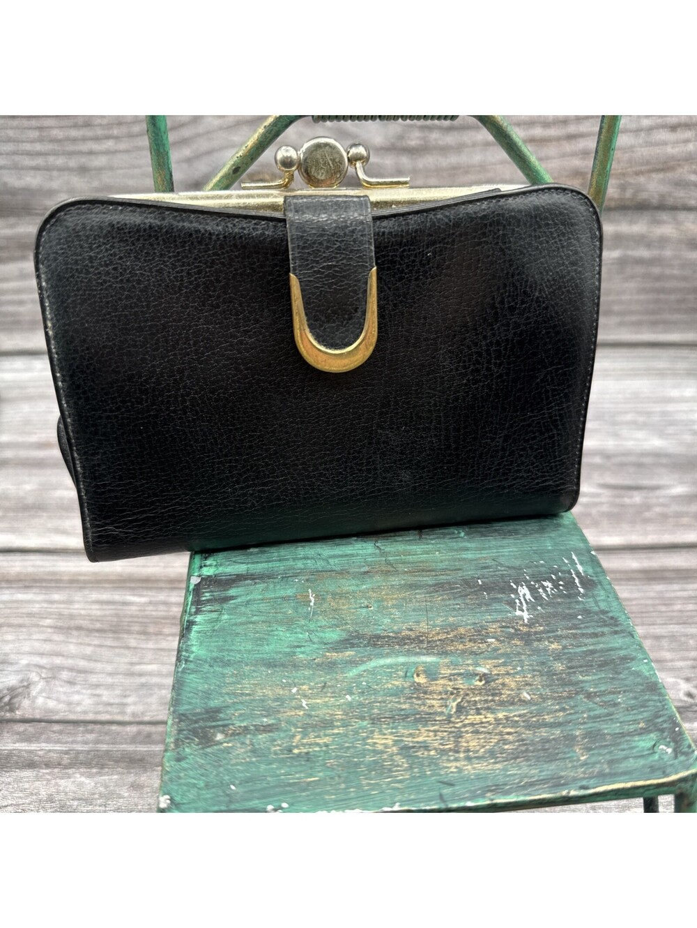 Beautiful Vintage 1960 Beronet Black Leather Wallet with /Gold Details Snap